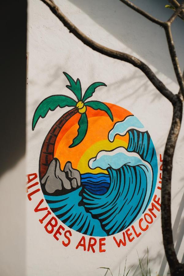 Waiwas Hostel Kuta  Luaran gambar