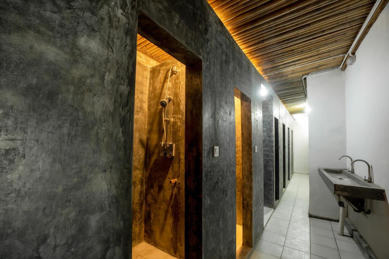 Waiwas Hostel Kuta  Luaran gambar